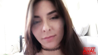 Keira Croft segglyuka rendesen megrakva