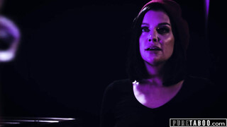 Domina transz picsa reszeli a fiatal puncit