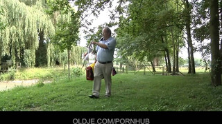 Oldje - Öreg hapsi keféli a tini nőcit