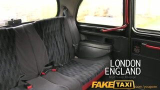FakeTaxi - szűk pinájú nag mellű lány
