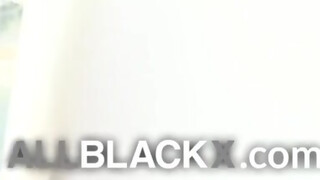 AllBlackX - Lala Ivey a méretes csöcsű tini