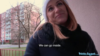 Jenny Manson a bombázó orosz csaj - Public Agent