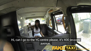 FakeTaxi - Kiki Minaj csoki puncija megdöngetve