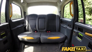 Fake Taxi - Ashleigh Devere a nagy csöcsű picsa