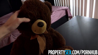 PropertySex - Morgan Lee rendesen megkefélve
