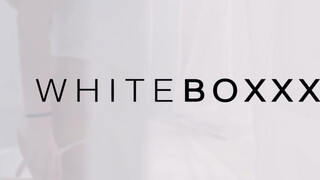 WhiteBoxxx - hatalmas picsájú lány reggel is akar szexelni