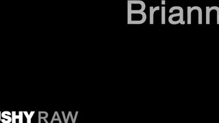 TUSHYRAW - Brianna a fullos spanyol milf