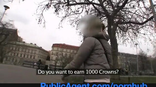 PublicAgent Hajléktalan bige nem tud a hotelben fizetni
