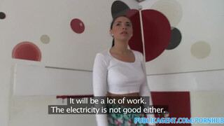 PublicAgent - angol lány is belemegy a pénzért baszásba