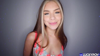Igazán bombázó 18 éves csaj