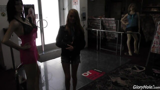 Hannah Hays kefél a csoki manussal