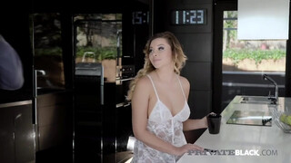 PrivateBlack - Anna Polina a hatalmas mellű fiatal csajszi