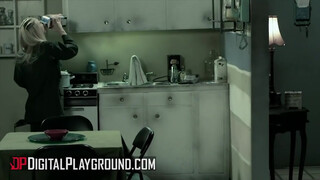Digitalplayground - Riley Steele a hatalmas didkós világos szőke csaj