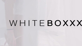 WHITEBOXXX - Isabella De Laa megbaszva a kanapén
