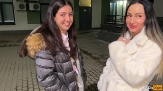 Baráttal szedtünk fel kettő csábító stripat, akiket durván megbasztunk