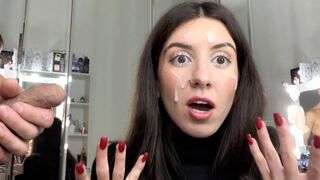 Tini szajban élvezés és utcán ondó séta prém szőrös kabátban