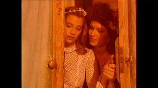 Hatalmas cicis csajok könyörtelenül kinyalják és lovagolják a vastag farkakat retro válogatásban